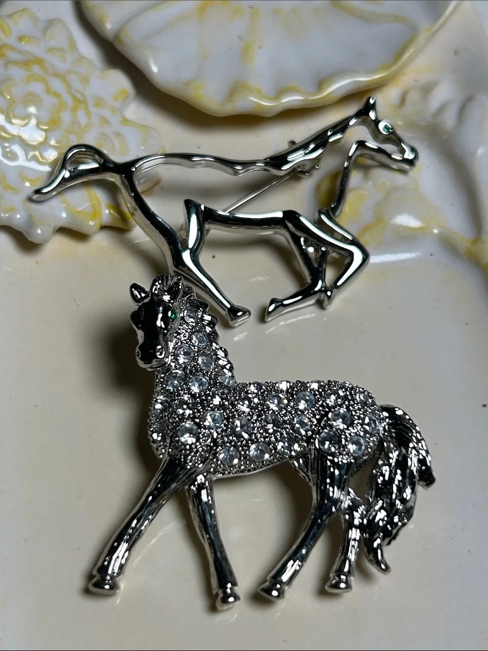 N/A pair horse